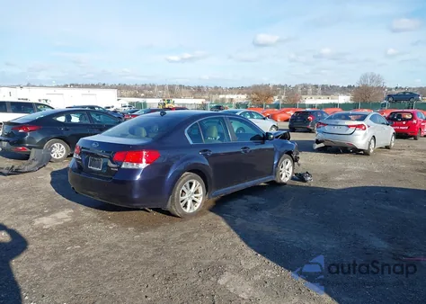 2013 Subaru Legacy 2.5I Limited z USA, uszkodzony, nr VIN 4S3BMBK63D3012786